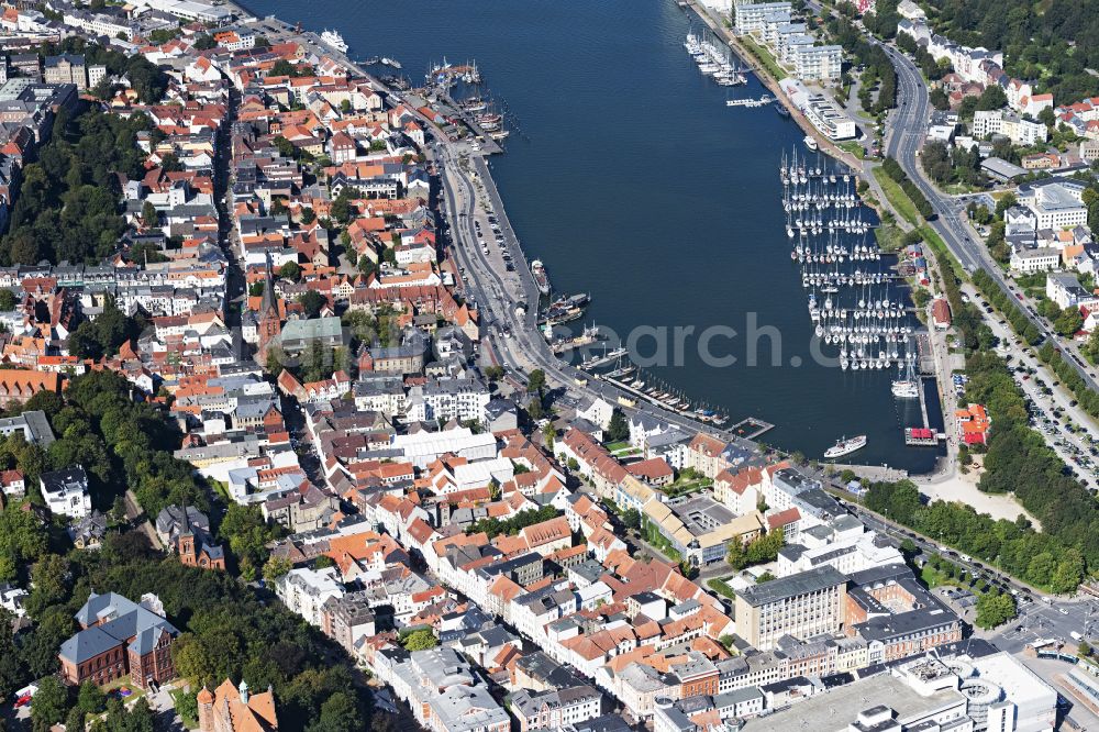 Flensburg from the bird's eye view: The city center in the downtown are in Flensburg in the state Schleswig-Holstein