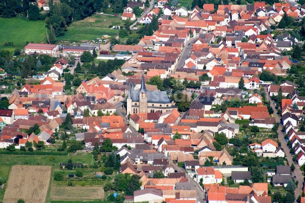 Aerial photograph Geinsheim - The city center in the downtown area in Geinsheim in the state Rhineland-Palatinate, Germany