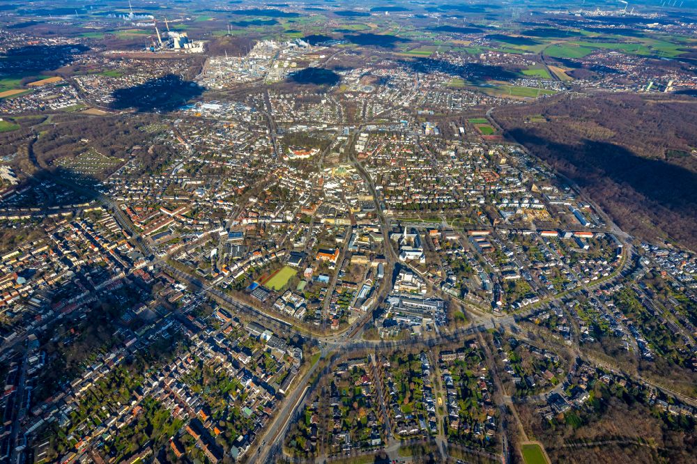 Gelsenkirchen from the bird's eye view: The city center in the downtown area in Gelsenkirchen at Ruhrgebiet in the state North Rhine-Westphalia, Germany