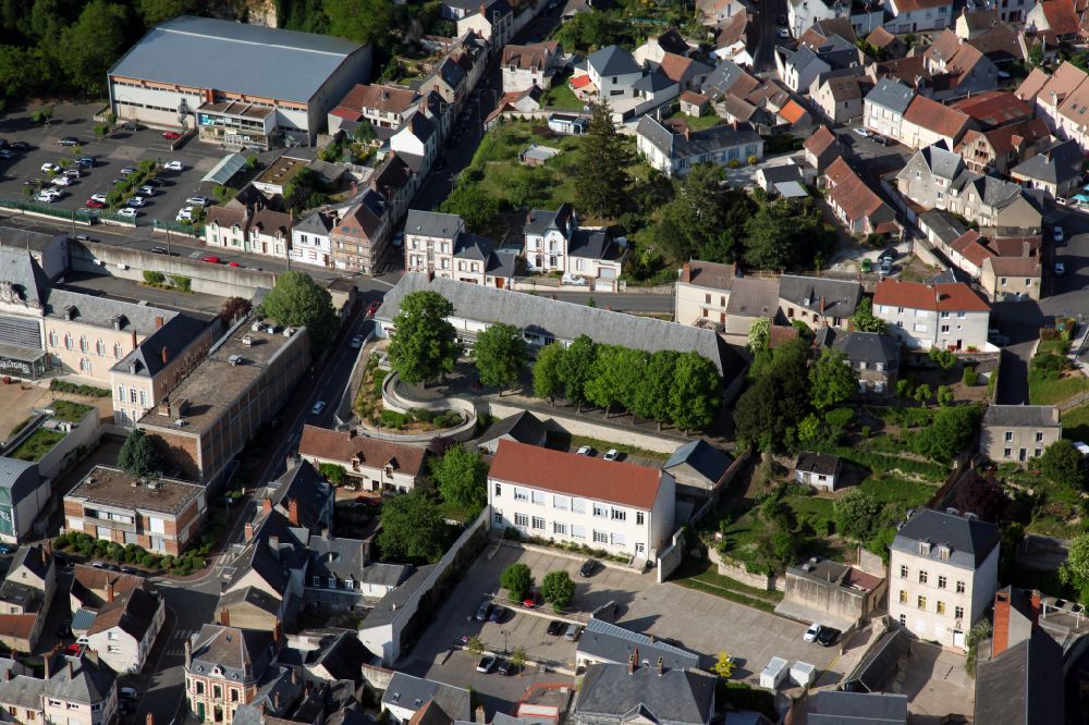 Aerial image Gien - The city center in the downtown area on street Rue Jeanne d'Arc in Gien in Centre-Val de Loire, France