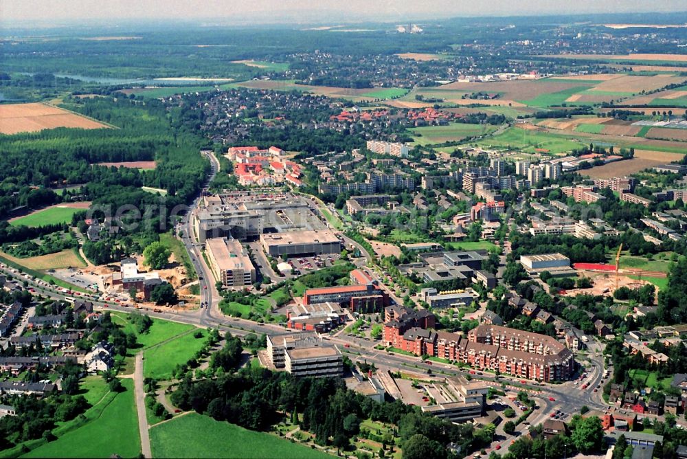 Hürth from the bird's eye view: The city center in the downtown are in Huerth in the state North Rhine-Westphalia
