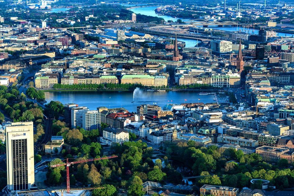 Aerial photograph Hamburg - The city center in the downtown are in Hamburg in Germany