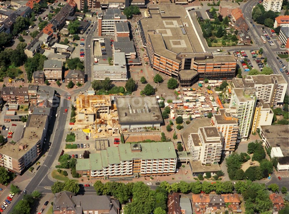 Aerial photograph Kamp-Lintfort - The city center in the downtown area in Kamp-Lintfort in the state North Rhine-Westphalia, Germany