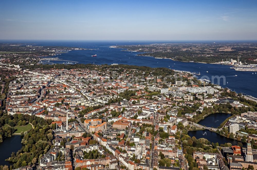 Aerial photograph Kiel - The city center in the downtown area in Kiel in the state Schleswig-Holstein, Germany