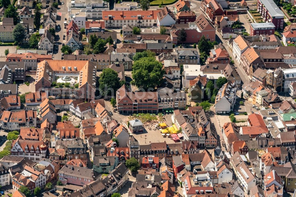 Aerial photograph Lahr/Schwarzwald - The city center in the downtown area in Lahr/Schwarzwald in the state Baden-Wuerttemberg, Germany