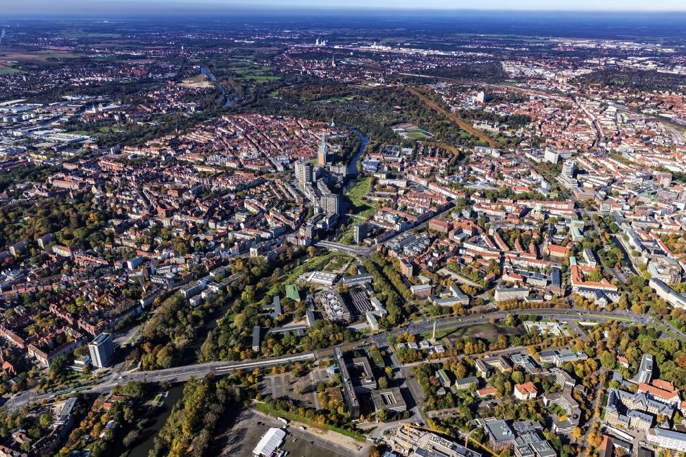 Aerial photograph Hannover - The city center in the downtown area Linden in Hannover in the state Lower Saxony, Germany