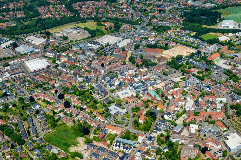 Lohne (Oldenburg) from the bird's eye view: The city center in the downtown area in Lohne (Oldenburg) in the state Lower Saxony, Germany