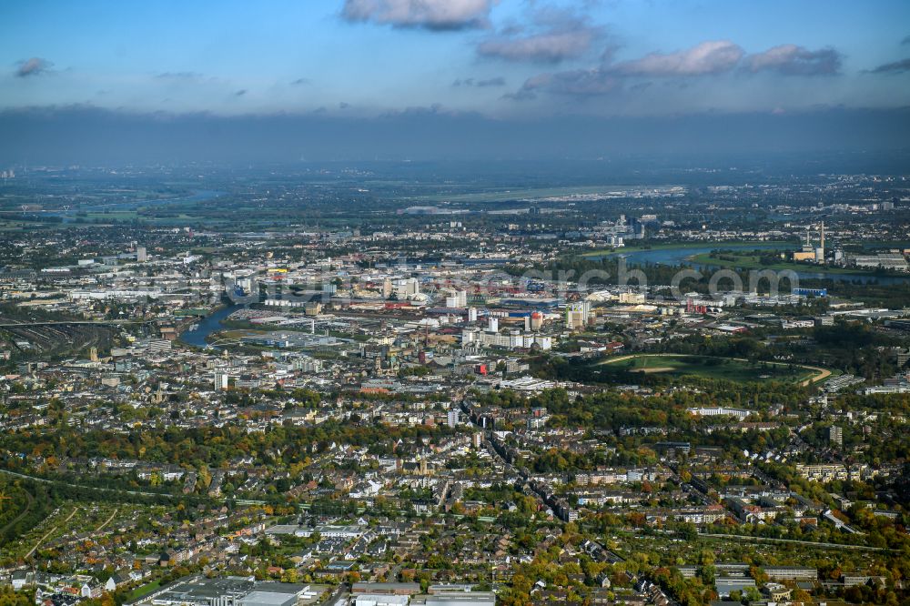 Neuss from above - The city center in the downtown area in Neuss in the state North Rhine-Westphalia, Germany