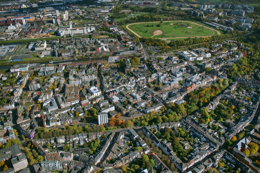 Neuss from above - The city center in the downtown area in Neuss in the state North Rhine-Westphalia, Germany