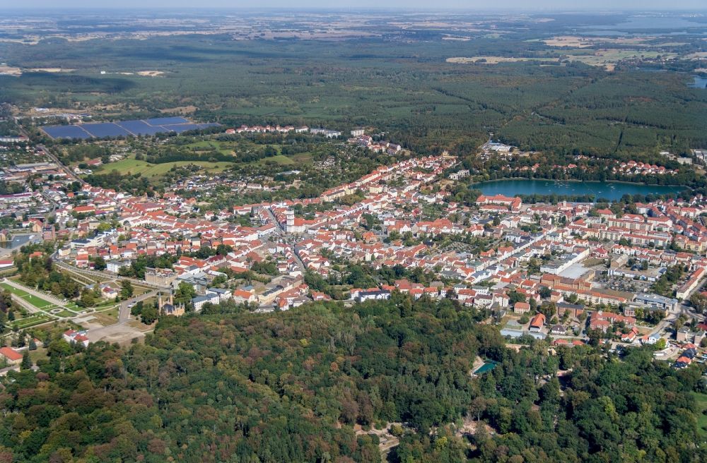 Aerial image Neustrelitz - The city center in the downtown are in Neustrelitz in the state Mecklenburg - Western Pomerania