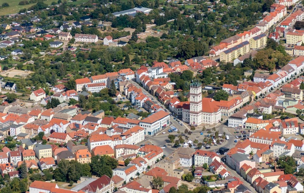 Aerial photograph Neustrelitz - The city center in the downtown are in Neustrelitz in the state Mecklenburg - Western Pomerania