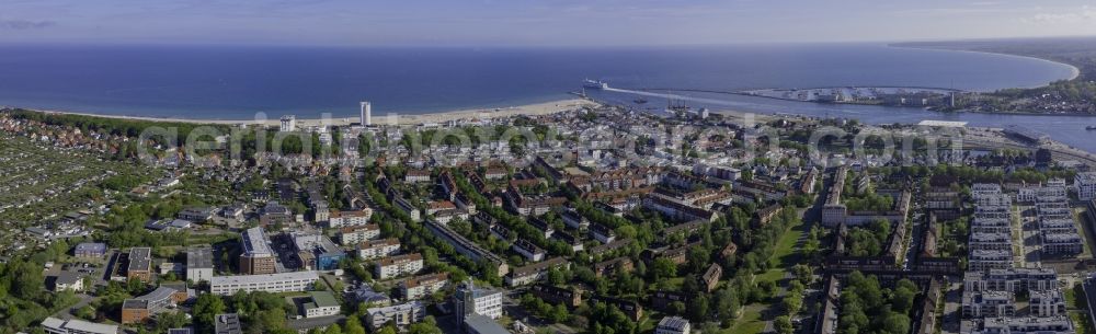 Rostock from the bird's eye view: The city center in the downtown area in the district Warnemuende in Rostock in the state Mecklenburg - Western Pomerania, Germany