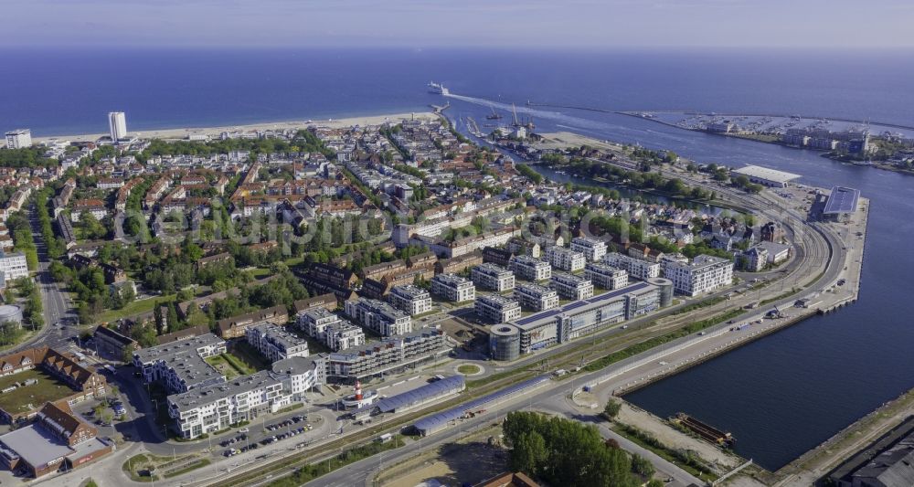Aerial image Rostock - The city center in the downtown area in the district Warnemuende in Rostock in the state Mecklenburg - Western Pomerania, Germany