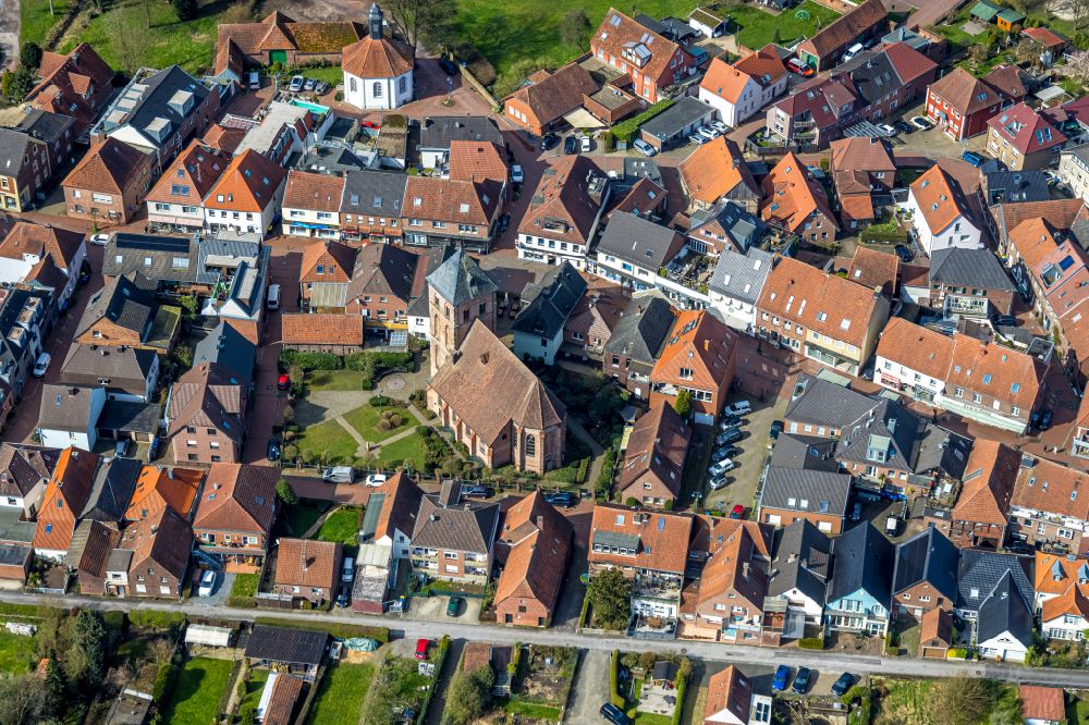 Schermbeck from the bird's eye view: the city center in the downtown area in Schermbeck in the state North Rhine-Westphalia, Germany