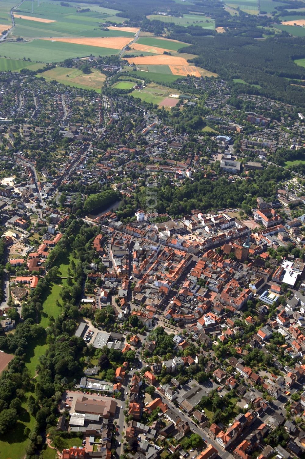 Uelzen from the bird's eye view: The city center in the downtown area in Uelzen in the state Lower Saxony, Germany