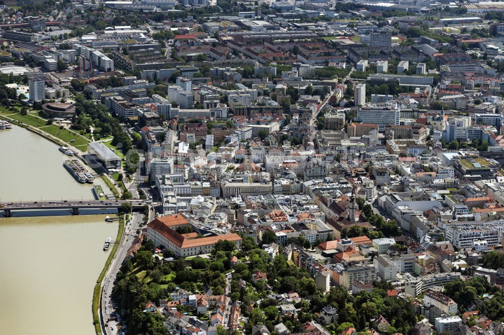 Linz from the bird's eye view: City center in the downtown area on the banks of river course of the river Danube in Linz in Oberoesterreich, Austria