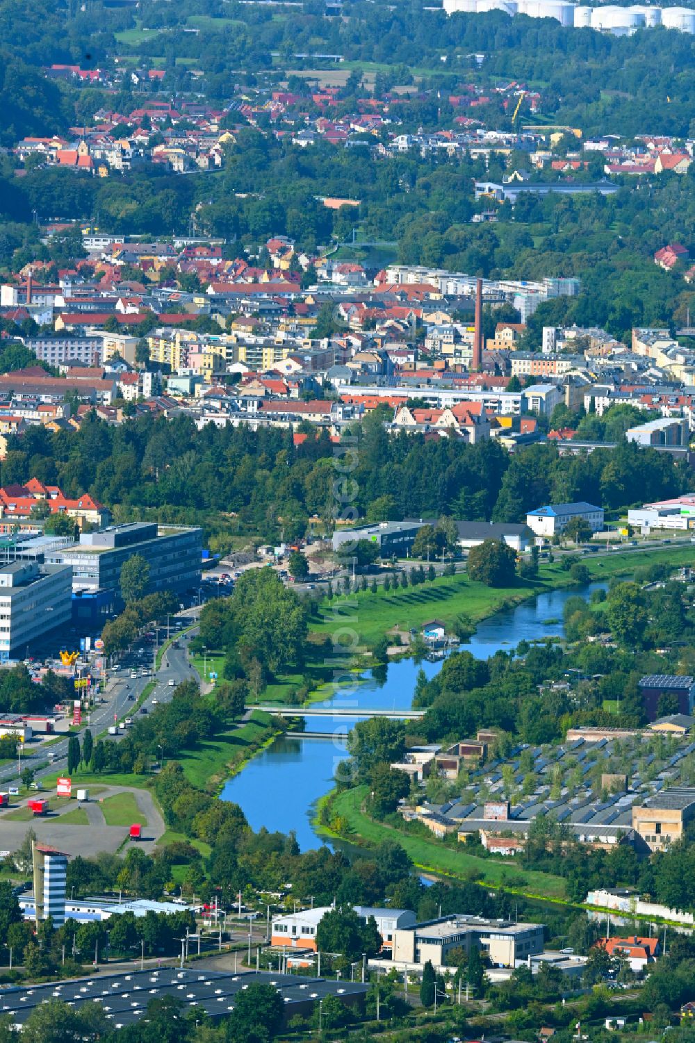Aerial image Gera - City center in the downtown area on the banks of river course Weisse Elster on street Am Muehlgraben in Gera in the state Thuringia, Germany