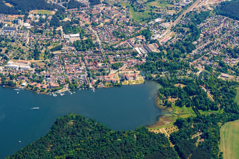 Rheinsberg from the bird's eye view: The city center in the downtown area on lake Grienericksee in Rheinsberg in the state Brandenburg, Germany