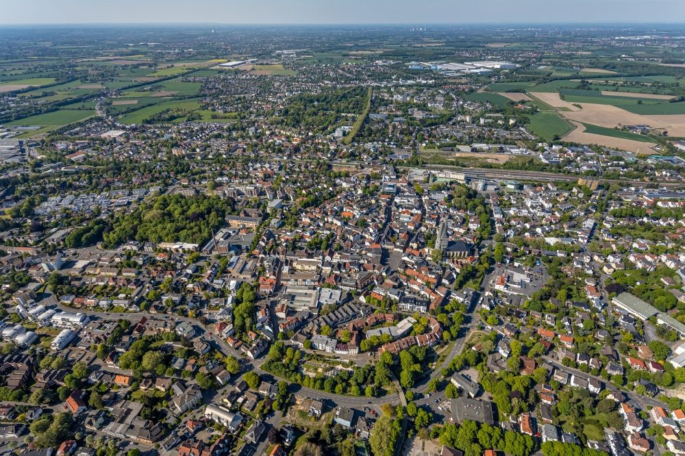 Unna from the bird's eye view: The city center in the downtown area in Unna in the state North Rhine-Westphalia, Germany