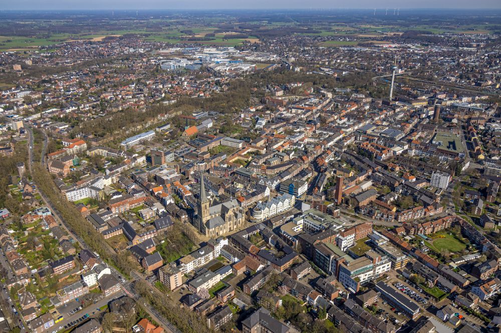 Wesel from above - The city center in the downtown area in Wesel at Ruhrgebiet in the state North Rhine-Westphalia, Germany