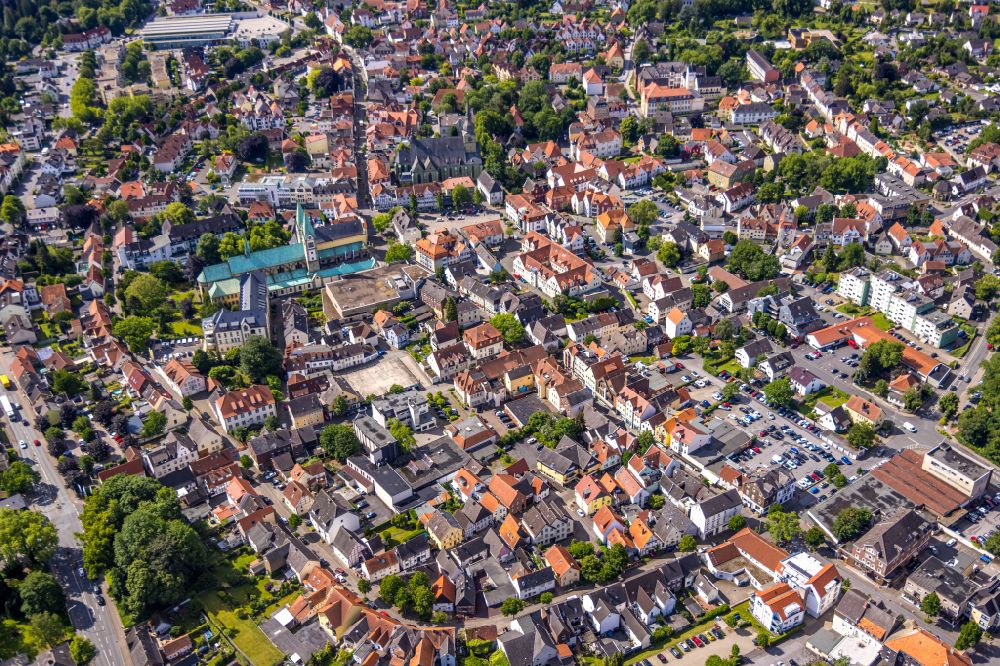 Westönnen from the bird's eye view: The city center in the downtown area in Westönnen at Ruhrgebiet in the state North Rhine-Westphalia, Germany