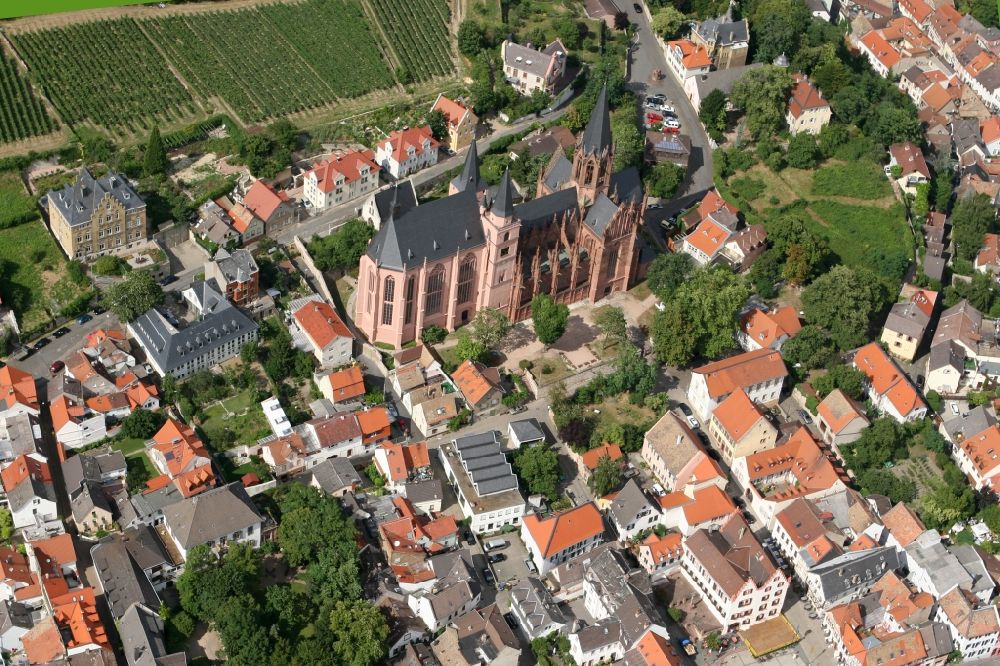 Aerial photograph Oppenheim - City center to the Gotic St. Catherine ' s Church in Oppenheim in Rhineland-Palatinate