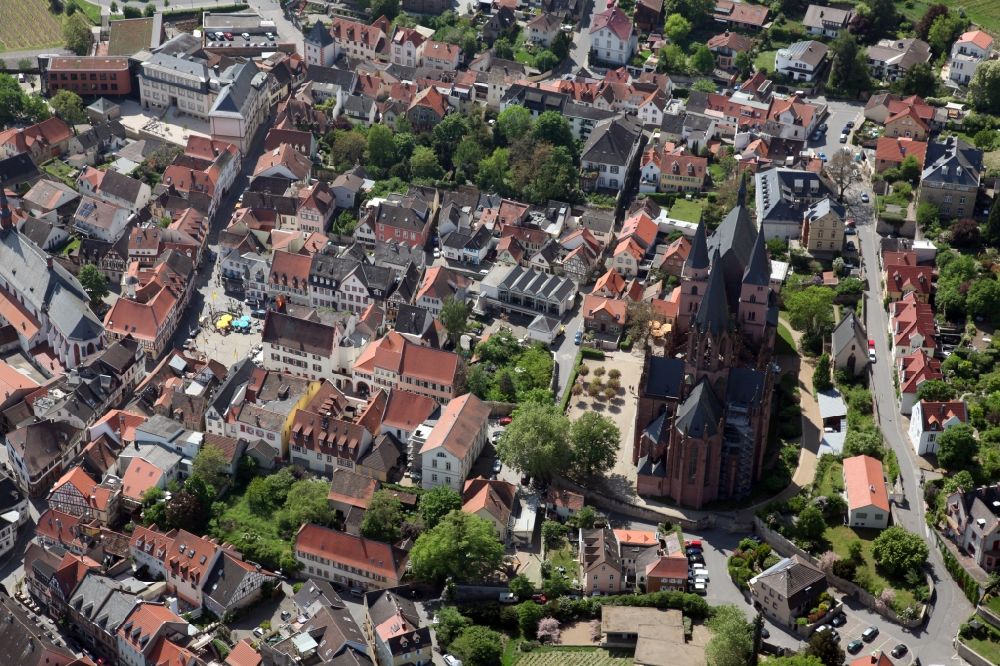 Aerial image Oppenheim - City center to the Gotic St. Catherine ' s Church in Oppenheim in Rhineland-Palatinate