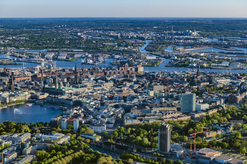 Hamburg from the bird's eye view: Downtown area and old city centre on the riverbank of the Elbe in Hamburg. The foreground shows the Elbe riverbank areas, the background shows the Aussenalster lake