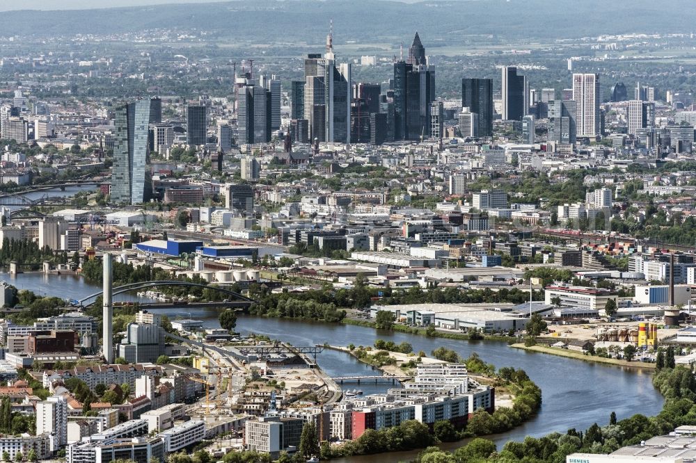 Aerial photograph Frankfurt am Main - City center with the skyline in the downtown area in Frankfurt in the state Hesse, Germany