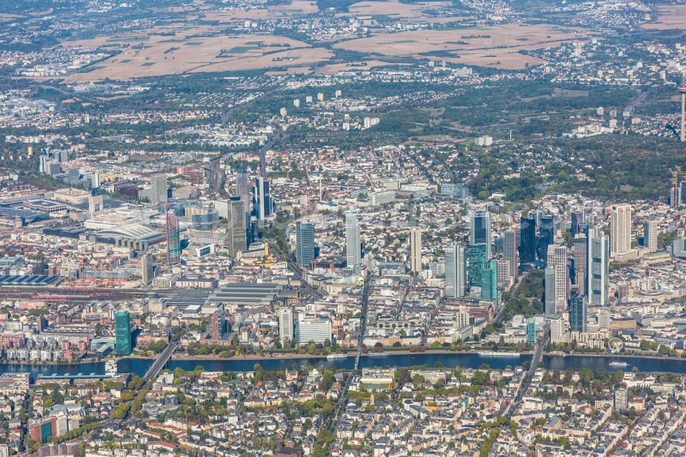 Frankfurt am Main from the bird's eye view: City center with the skyline in the downtown area in the district Innenstadt in Frankfurt in the state Hesse