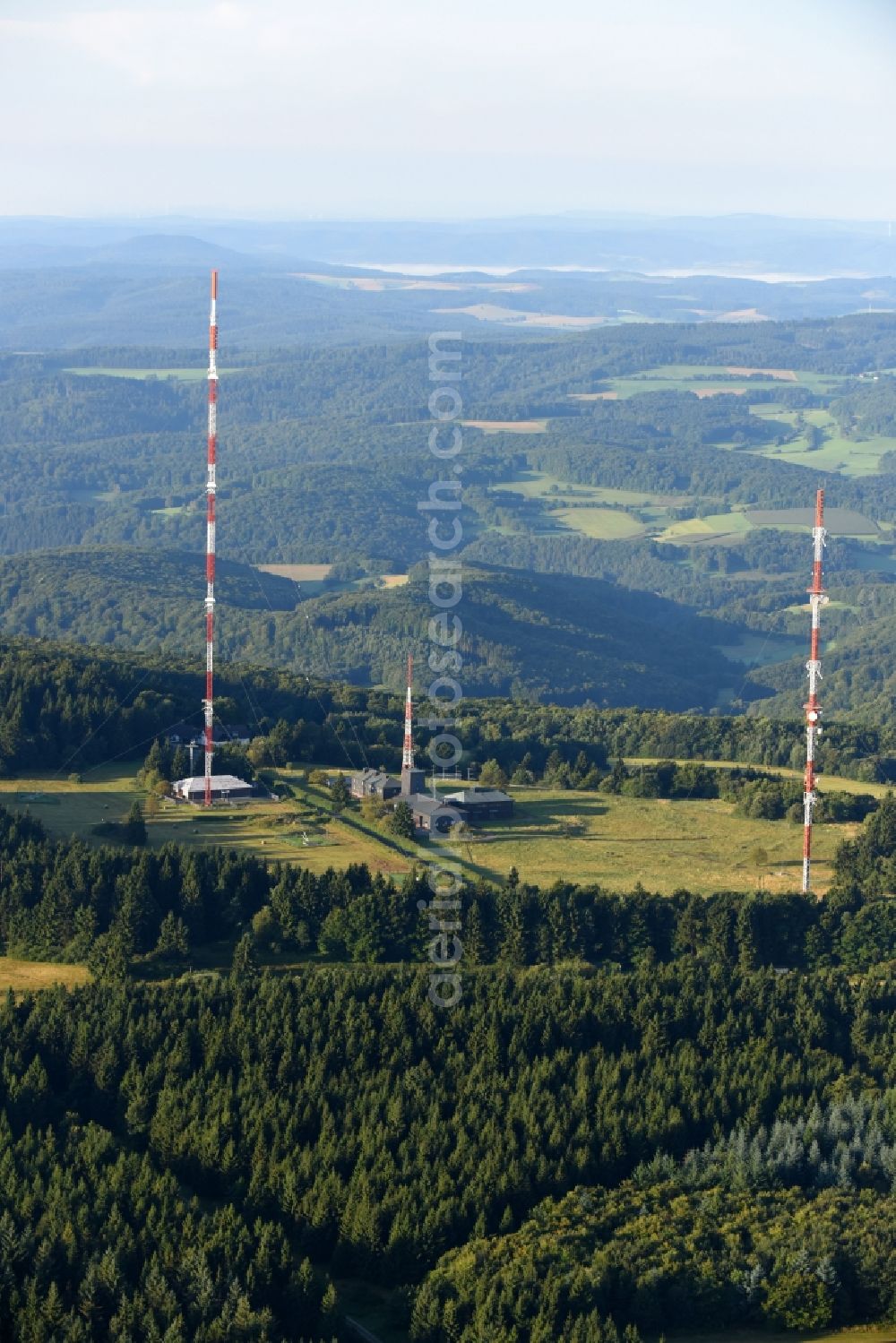 Hessisch Lichtenau from the bird's eye view: Steel mast funkturm and transmission system as basic network transmitter Hoher Meissner in Hessisch Lichtenau in the state Hesse, Germany