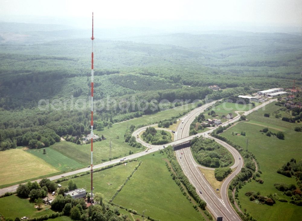 Aerial image Göttelborn - Steel mast funkturm and transmission system as basic network transmitter in Goettelborn in the state Saarland
