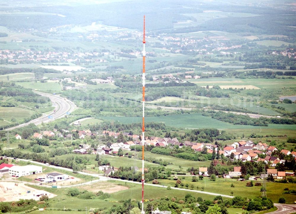 Aerial image Göttelborn - Steel mast funkturm and transmission system as basic network transmitter in Goettelborn in the state Saarland