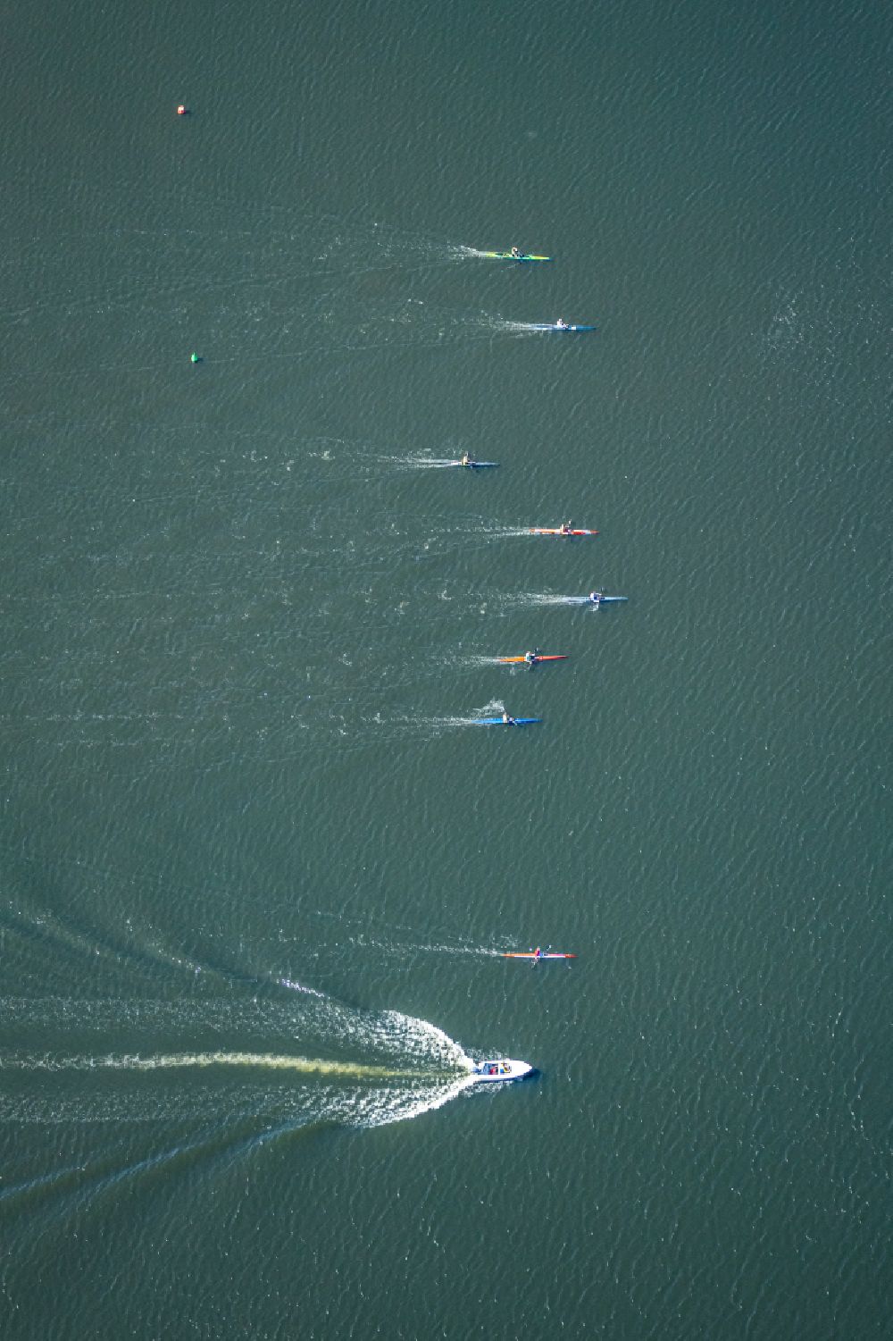 Aerial image Essen - Stand-up paddlers on the Baldeneysee in the district of Bredeney in Essen in the Ruhr area in the state North Rhine-Westphalia, Germany