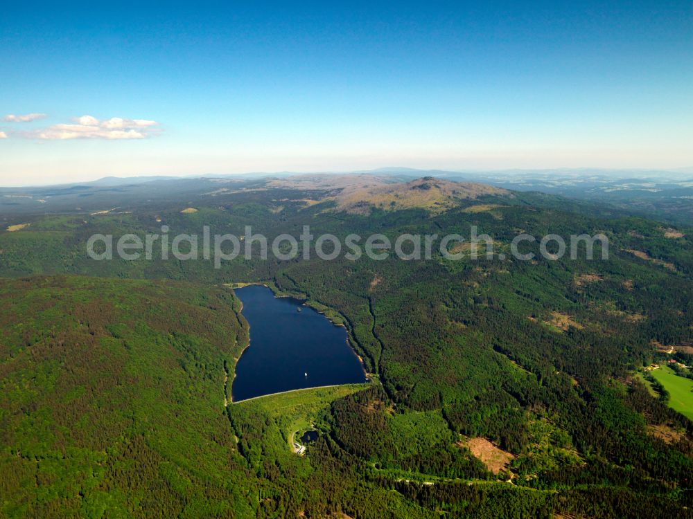 Frauenau from the bird's eye view: Impoundment and shore areas at the lake in Frauenau in the state Bavaria, Germany