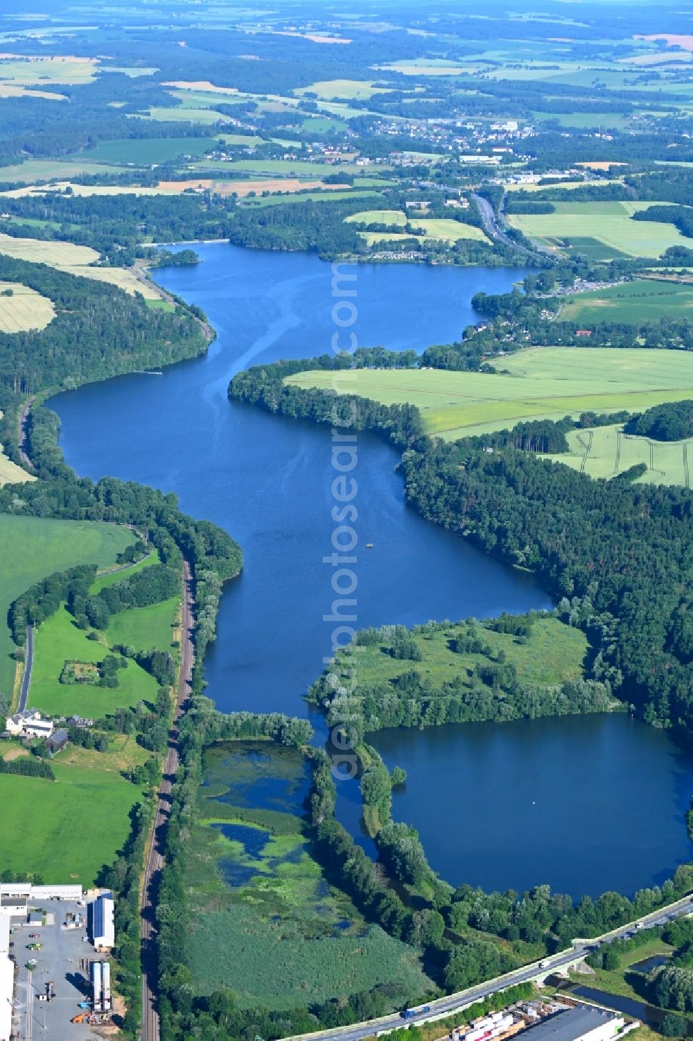 Aerial image Oelsnitz/Vogtl. - Impoundment and shore areas at the lake Weisse Elster - Vorsperre Dobeneck in Oelsnitz/Vogtl. in the state Saxony, Germany