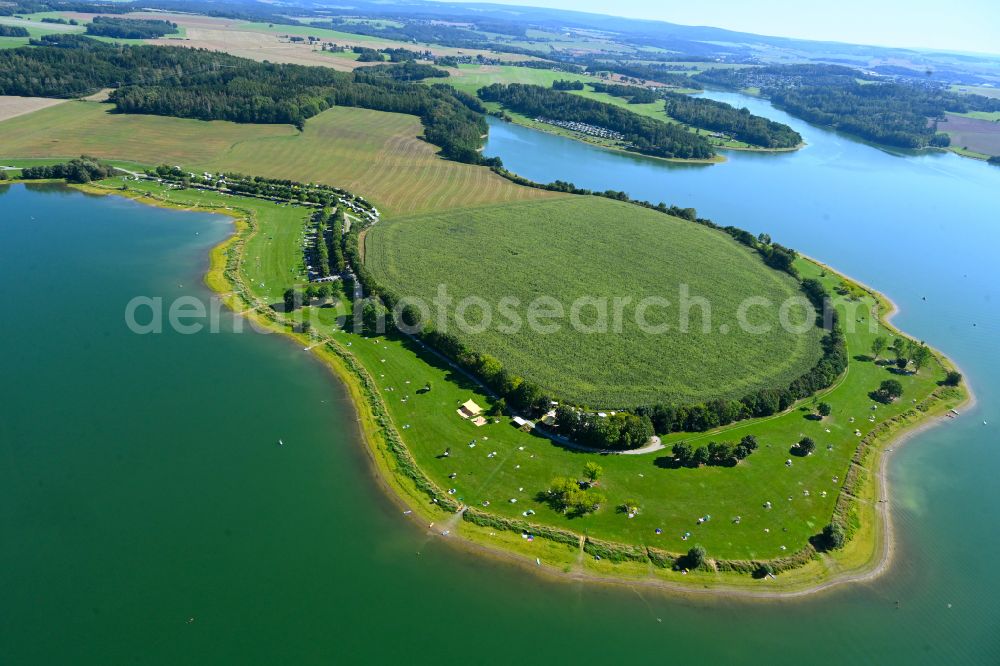 Aerial photograph Pöhl - Reservoir and nudist beach on the banks of the Bellwitzbach reservoir of the dam on Poehler Strasse in Poehl in the state Saxony, Germany