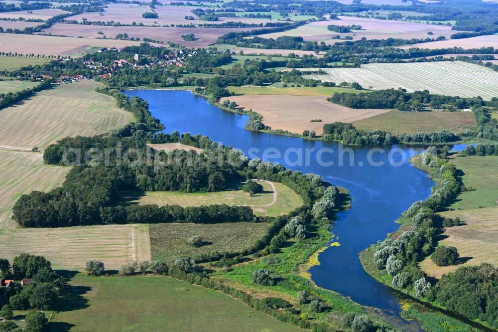 Aerial photograph Preddöhl - Impoundment and shore areas at the lake Preddoehler Stausee in Preddoehl in the state Brandenburg, Germany