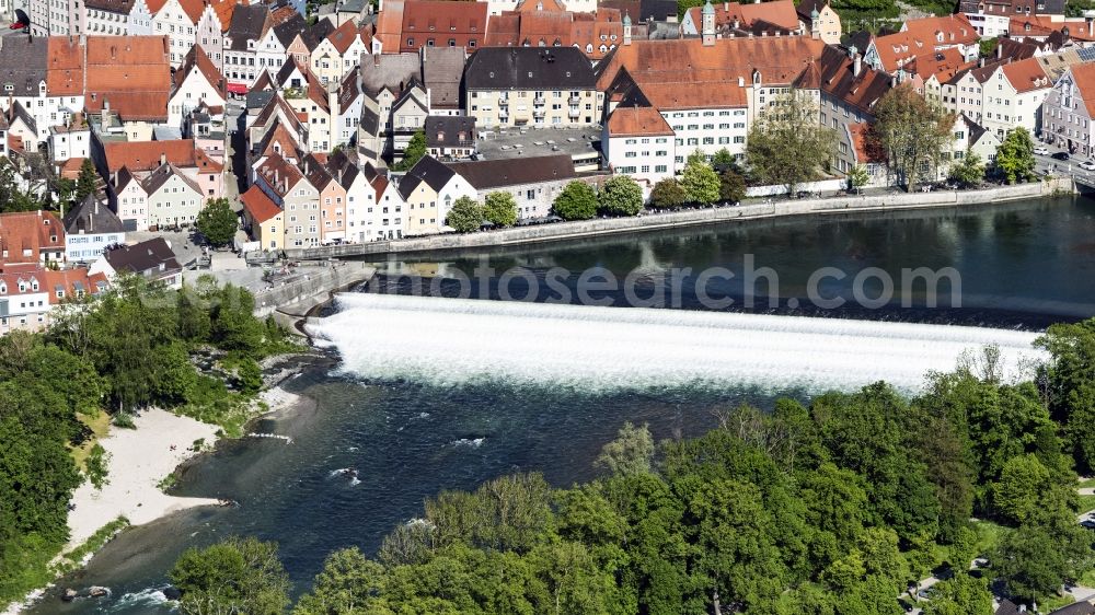 Aerial image Landsberg am Lech - Weir on the banks of the flux flow Lech in Landsberg am Lech in the state Bavaria, Germany