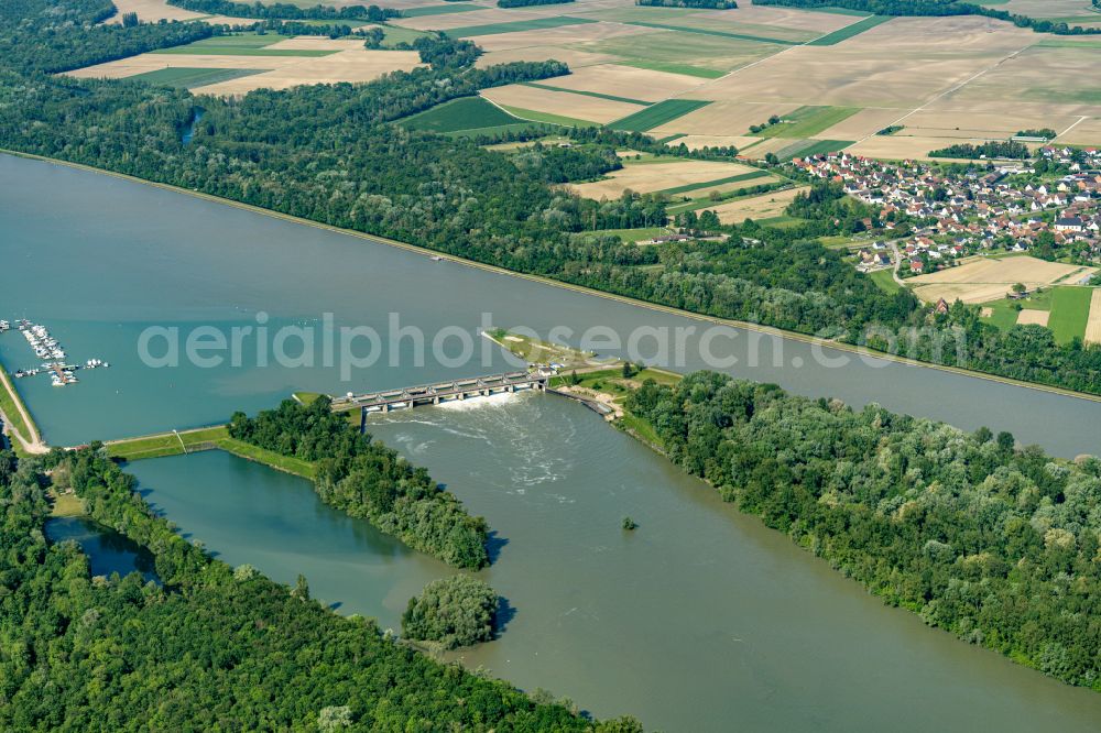 Aerial image Baltzenheim - Weir on the banks of the flux flow on Rhine in Baltzenheim in Grand Est, France