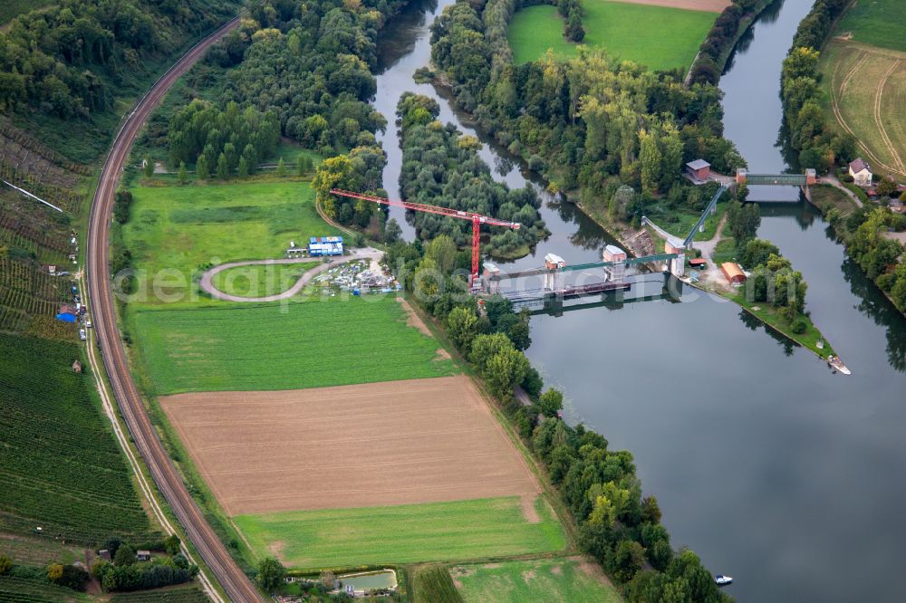 Aerial image Horkheim - Weir Horkheim am Neckar on the banks of the flux flow of the river Neckar on street Oberes Wehr in Horkheim in the state Baden-Wuerttemberg, Germany