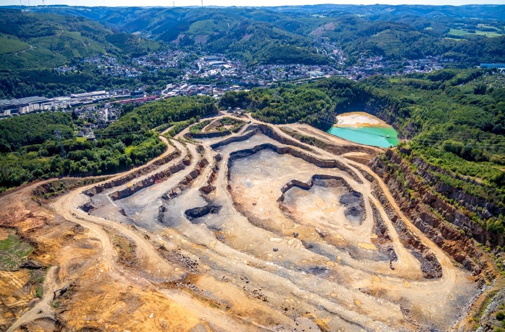 Aerial photograph Hagen - Quarry for the mining of Hohenlimburger Kalkwerke GmbH in the district Hohenlimburg in Hagen in the state North Rhine-Westphalia, Germany