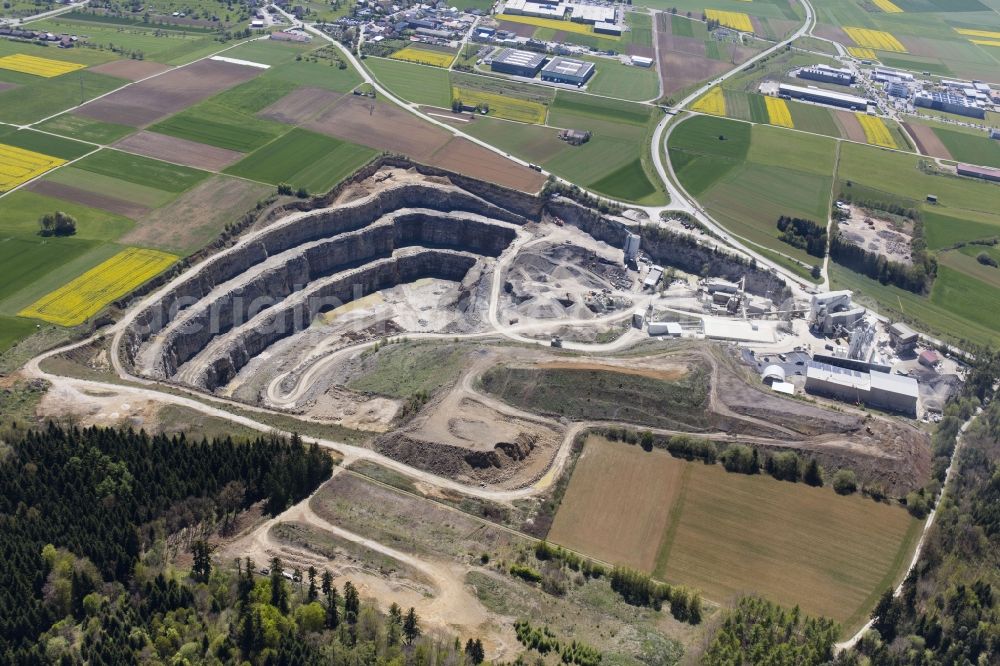 Aerial photograph Mötzingen - Quarry for the mining and handling of Schotterwerk Moetzingen in the state Baden-Wuerttemberg, Germany