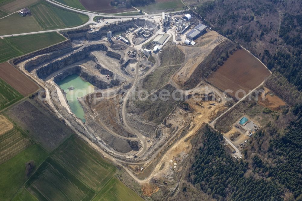 Aerial photograph Mötzingen - Quarry for the mining and handling of Schotterwerk Moetzingen in the state Baden-Wurttemberg, Germany
