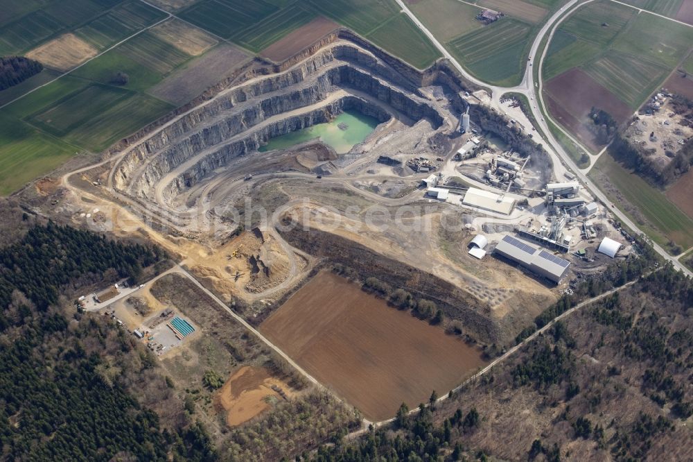 Mötzingen from the bird's eye view: Quarry for the mining and handling of Schotterwerk Moetzingen in the state Baden-Wurttemberg, Germany