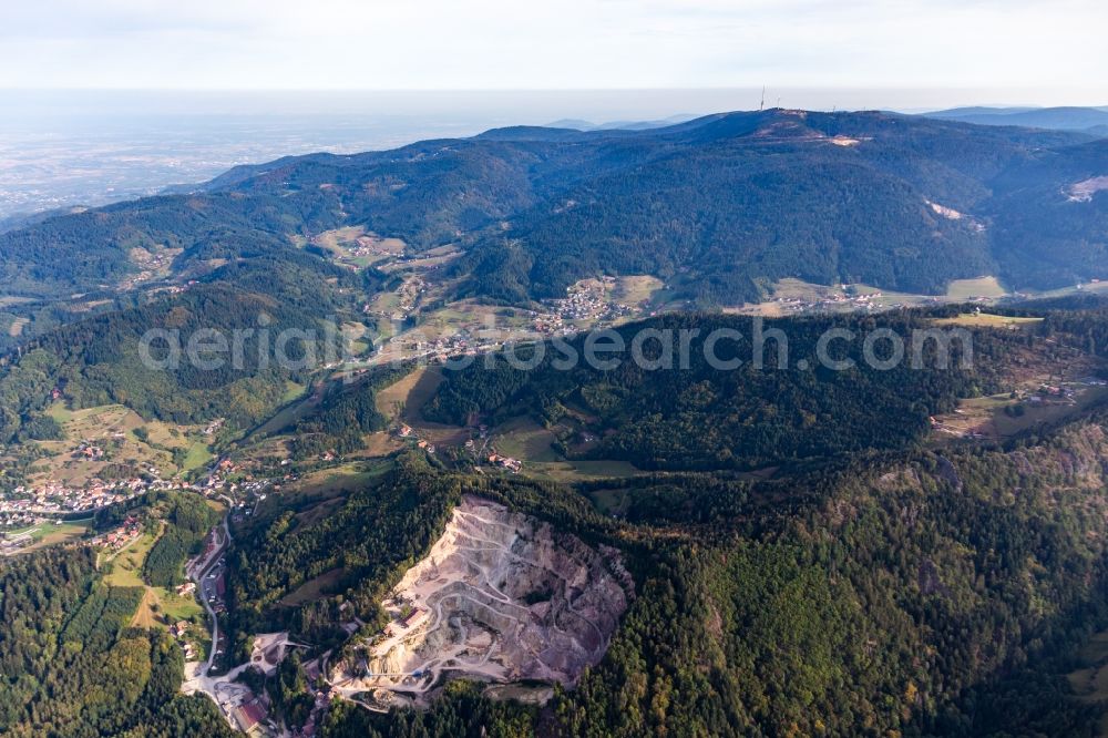 Ottenhöfen im Schwarzwald from the bird's eye view: Quarry for the mining and handling of Granit Ottenhoefen in Ottenhoefen im Schwarzwald in the state Baden-Wuerttemberg, Germany