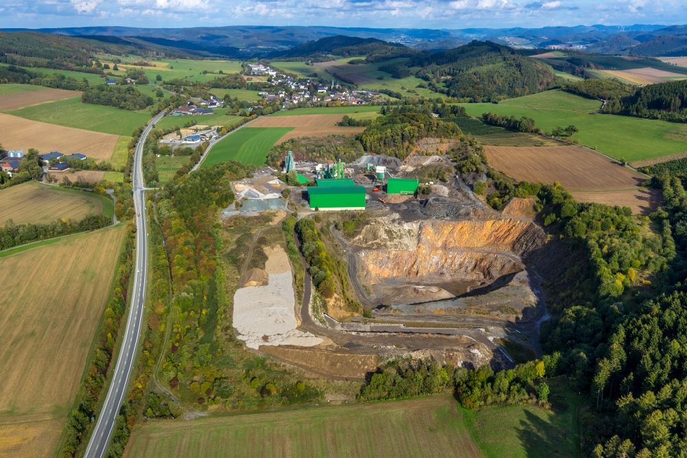 Aerial image Sundern (Sauerland) - Quarry for the mining and handling of limestone in the district Hellefeld in Sundern (Sauerland) in the state North Rhine-Westphalia, Germany