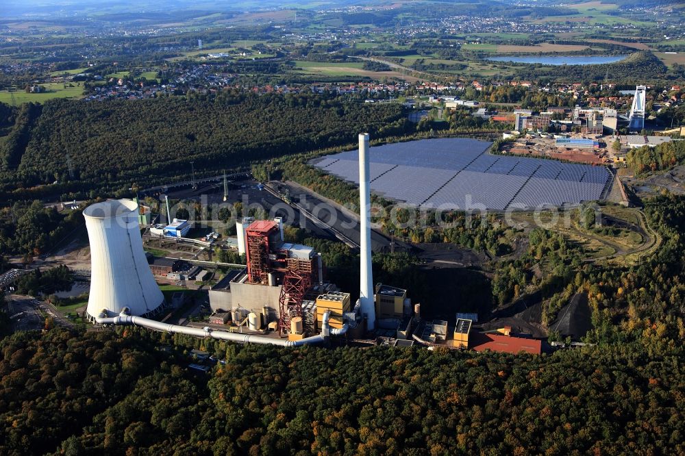 Aerial image Quierschied-Weiher - View at the coal power plant Weiher and the solar power plant Göttelborn in Qierscheid-Weiher in Saarland The coal power plant Weiher produces in addition to electricity district heating and is operated by the company STEAG power plants. The solar power plant is operated by the City Solar AG