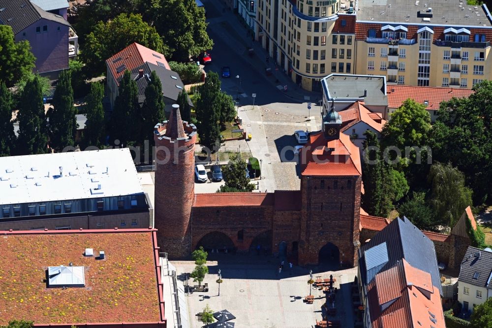 Aerial image Bernau - Street guide of famous promenade and shopping street Steintor on Hussitenstrasse in Bernau in the state Brandenburg, Germany