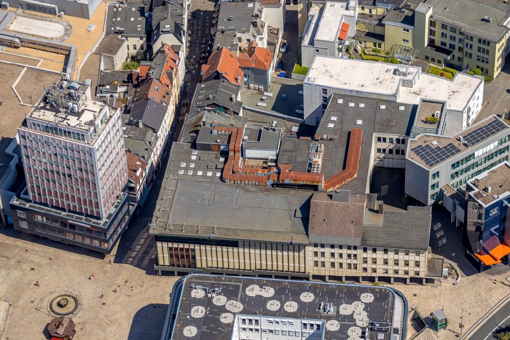 Aerial image Lüdenscheid - View of the shopping mall Stern Center on Wilhelmstrasse overlooking the highrise building Braunes Haus in Luedenscheid in the state North Rhine-Westphalia. The centre is located in the inner city of Luedenscheid